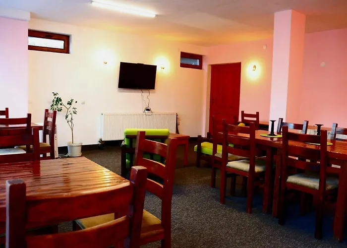 Отель Family Lili 3*