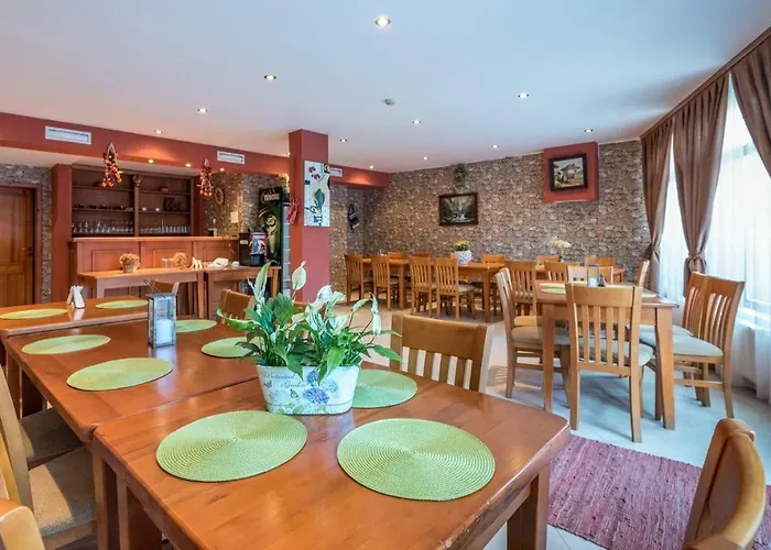 Отель Family Lili